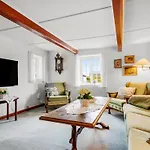 Feriehus - 100m From The Sea By Interhome