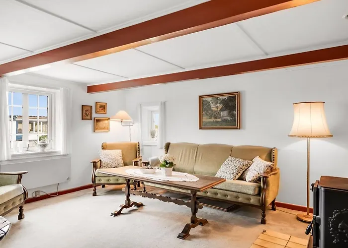 - 100m From The Sea By Interhome Semesterbostad *